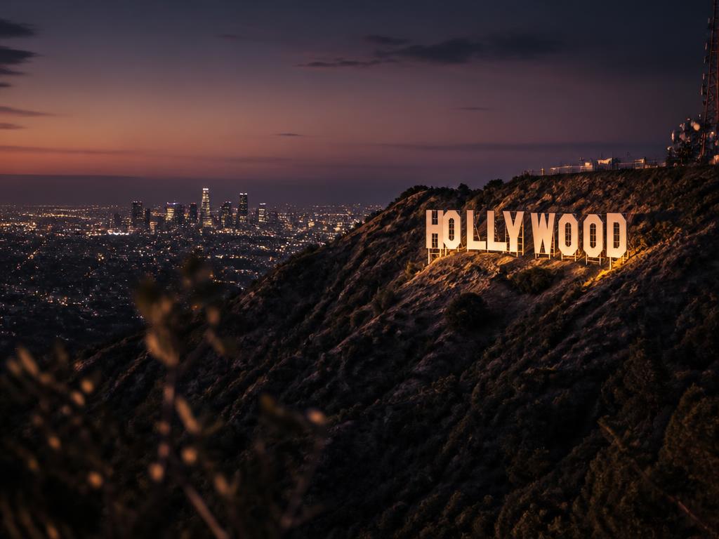 Entertainers — luxury financing specialization